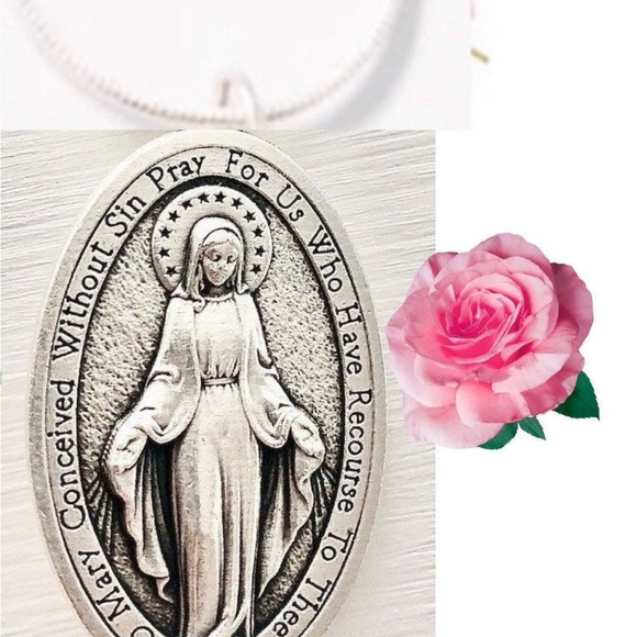 Mother Mary Necklace - Sterling silver plated chain medal FREE PRAYER CARD - Picture 4 of 9